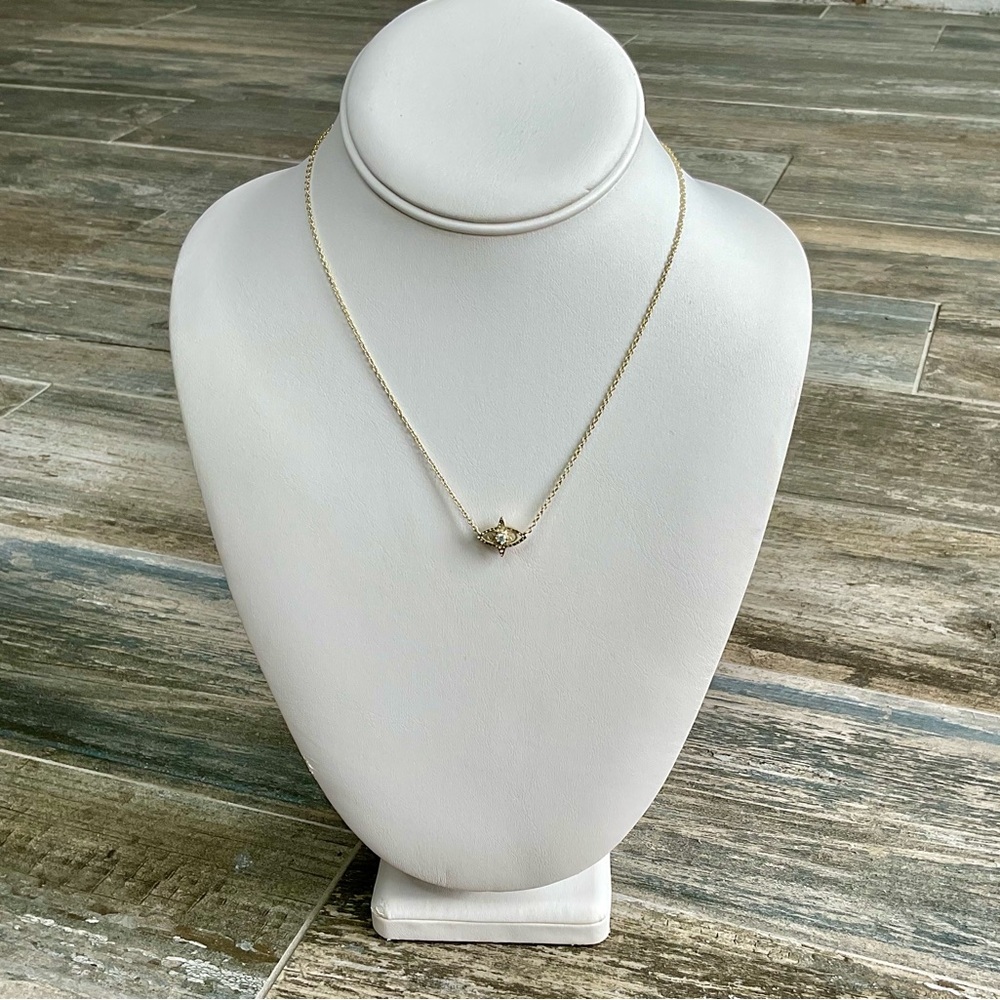 Elegant Gold Necklace